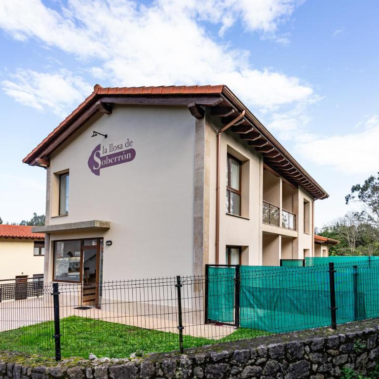 4 Jardin- Puerto Chico - Two-Bedroom Deluxe Apartment with Garden View - 23