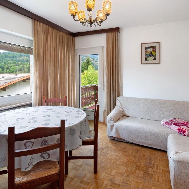 Casa Al Sole Moena - Appartamento Premium con 3 Camere da Letto e Balcone - 2