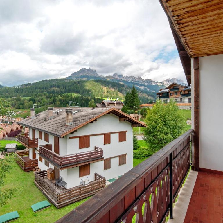 Casa Al Sole Moena - Appartamento Premium con 3 Camere da Letto e Balcone - 10