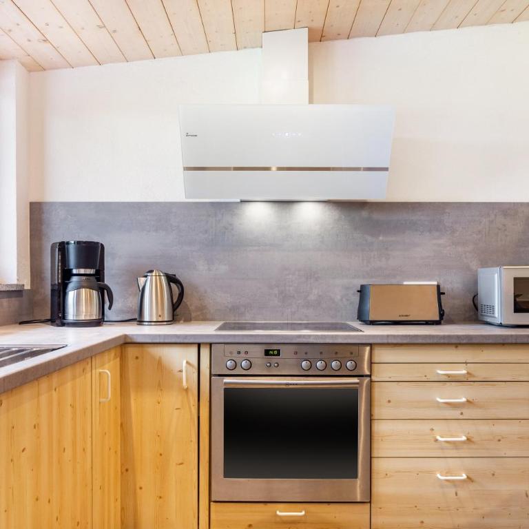 Ferienwohnungen Familie Hofer - Deluxe-Apartment mit 2 Schlafzimmern und Gartenblick - 10