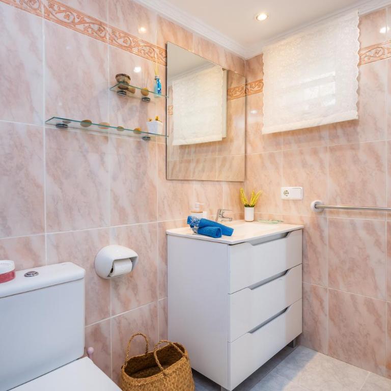 Can Picafort Near The Sea - Two-Bedroom Deluxe Apartment with Ocean View - 18