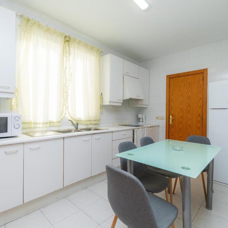 Apartamento Via Alemanya - Apartment with Terrace - 8