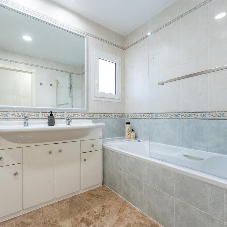 Apartamento Cala de mijas - Apartamento Deluxe de 2 dormitorios con vistas al jardín - 14