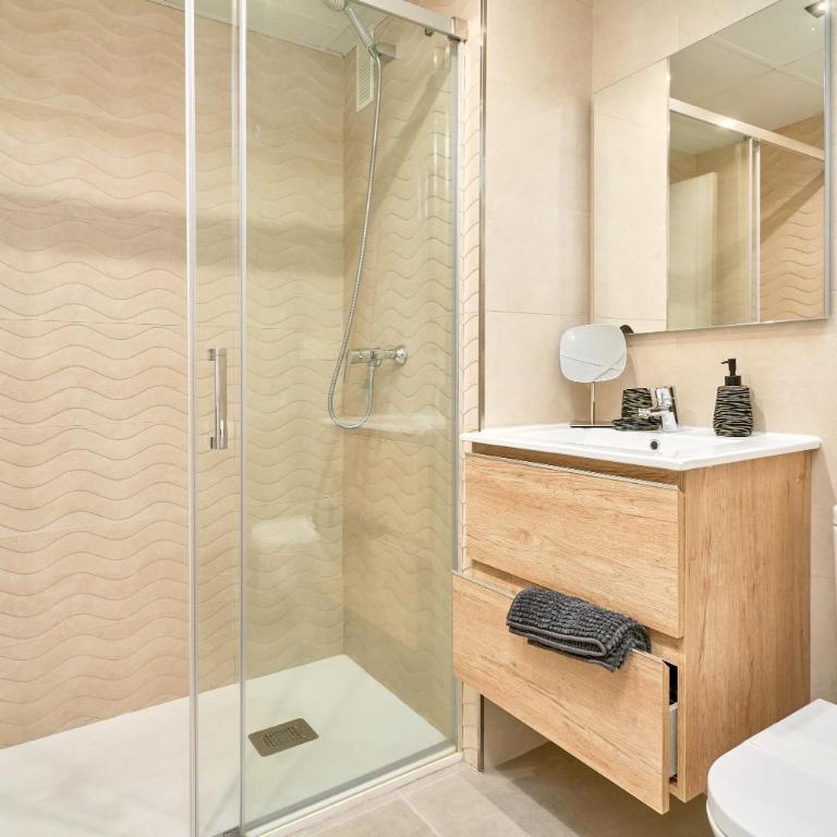 Casa De La Luz - Two-Bedroom Deluxe Apartment with Ocean View - 19