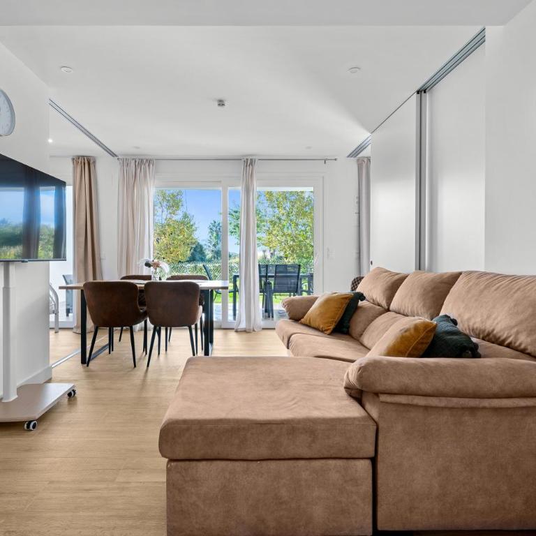 Alcazaba Lagoon Luxury Retreat - Apartamento Deluxe de 2 dormitorios con vistas al jardín - 17