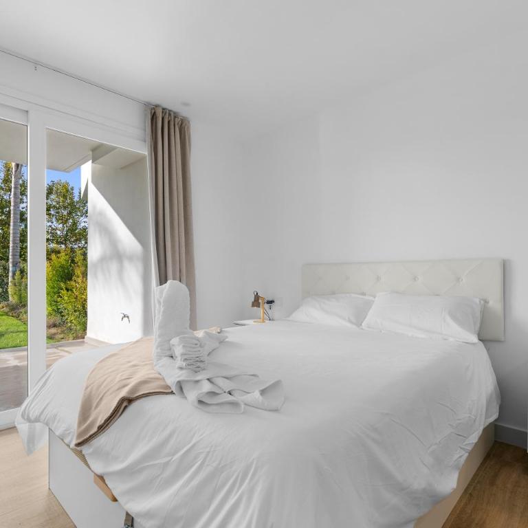 Alcazaba Lagoon Luxury Retreat - Apartamento Deluxe de 2 dormitorios con vistas al jardín - 9