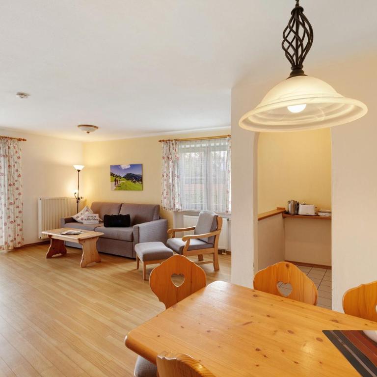 Fewo Brünnstein - Nr 28 Pool, Sauna - Superior Apartment mit 1 Schlafzimmer und Balkon - 2