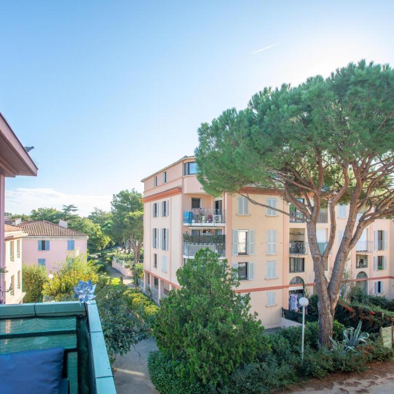Un Havre De Paix avec balcon - Superior One-Bedroom Apartment with Balcony - 12