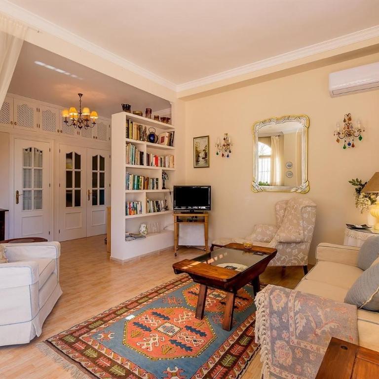 Capricho Montepino 1 Las Palomas - One-Bedroom Apartment with Garden View - 8