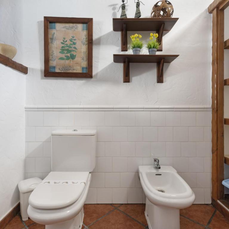 Casa Rural Kiko - Three-Bedroom House - 14