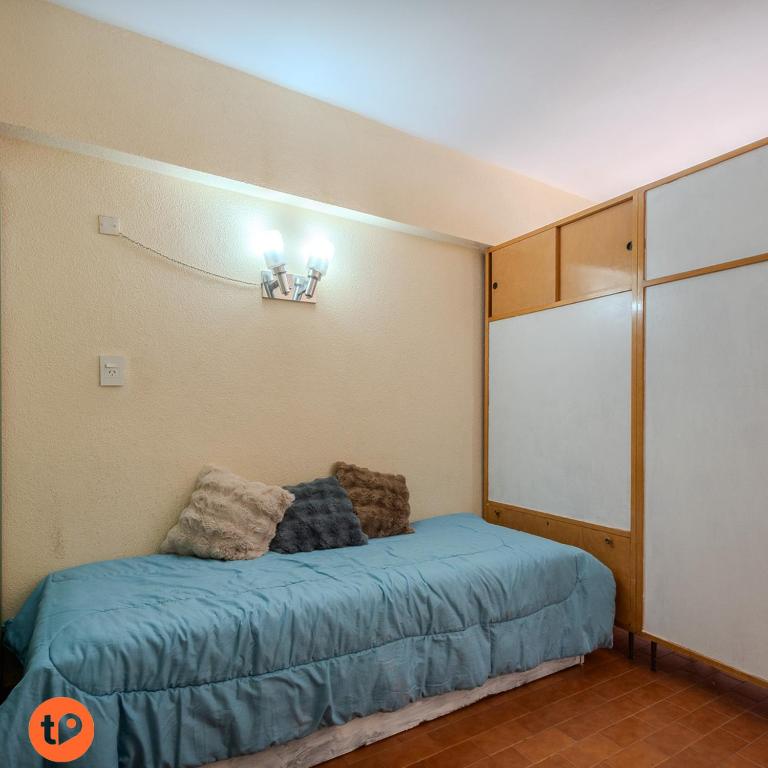 Excelente ubicación en zona Güemes, luminoso monoambiente - Two-Bedroom Apartment - 2