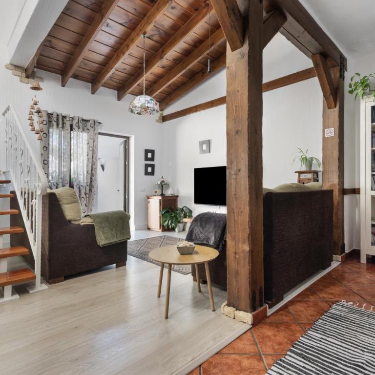 Casa Rural Kiko - Three-Bedroom House - 8