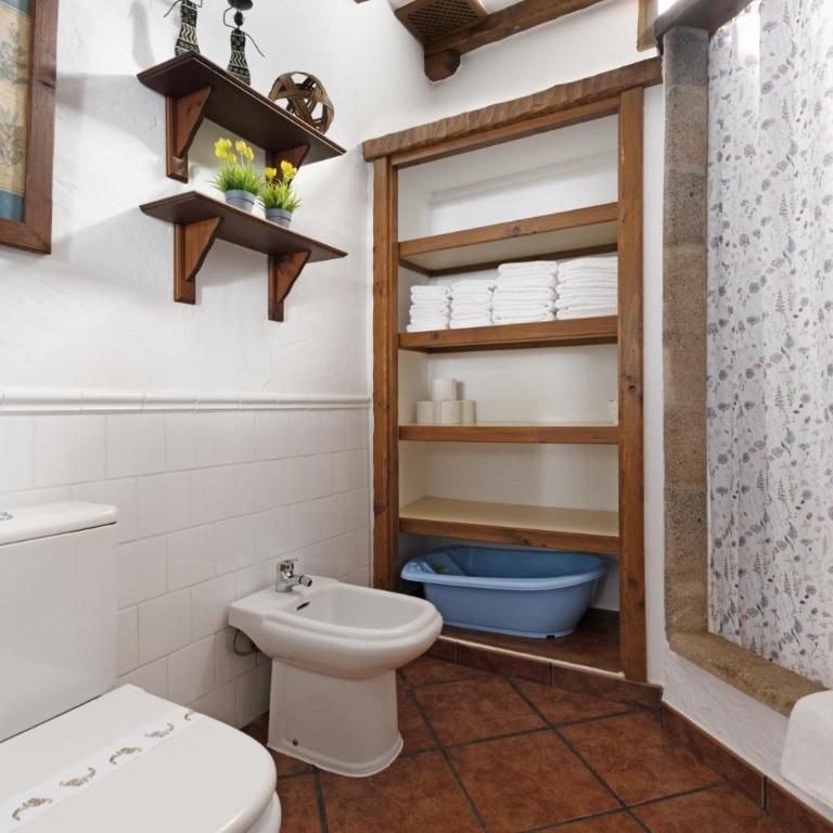 Casa Rural Kiko - Three-Bedroom House - 15