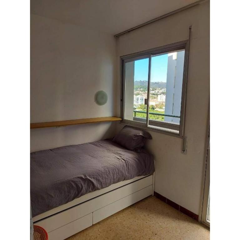 Fenals - Apartamento de 3 dormitorios y vistas al mar - 16
