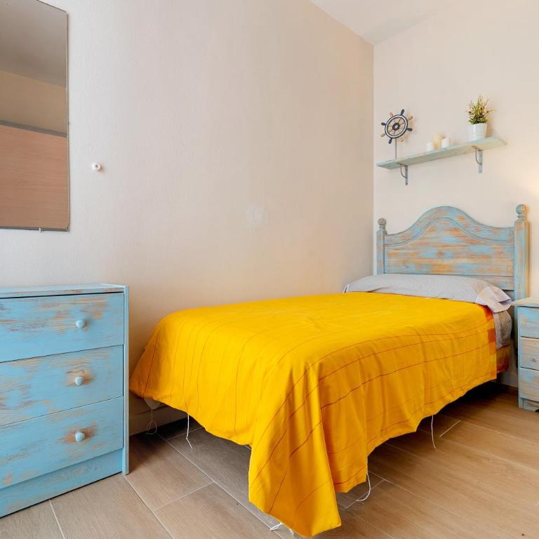 beach and pool - Three-Bedroom Premium Apartment with Balcony - 17