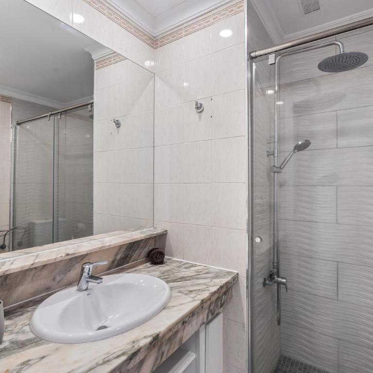 Michelangelo Resort Apartments 126 - Habitación Cuádruple con ducha - 13