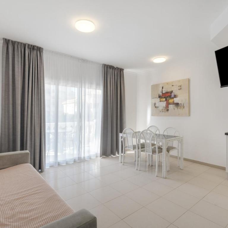 Michelangelo Resort Apartments 126 - Habitación Cuádruple con ducha - 23