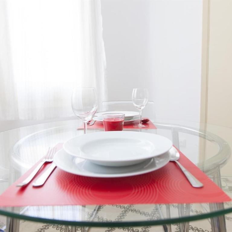 3 bedroom apartment next to Plaza - Superior Apartment with City View - 18