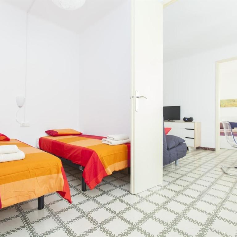 3 bedroom apartment next to Plaza - Superior Apartment with City View - 13
