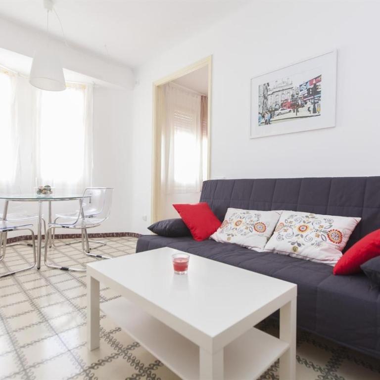 3 bedroom apartment next to Plaza - Superior Apartment with City View - 1