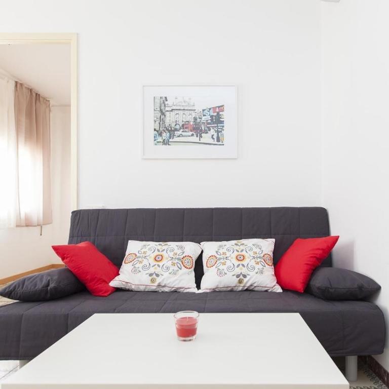 3 bedroom apartment next to Plaza - Superior Apartment with City View - 2