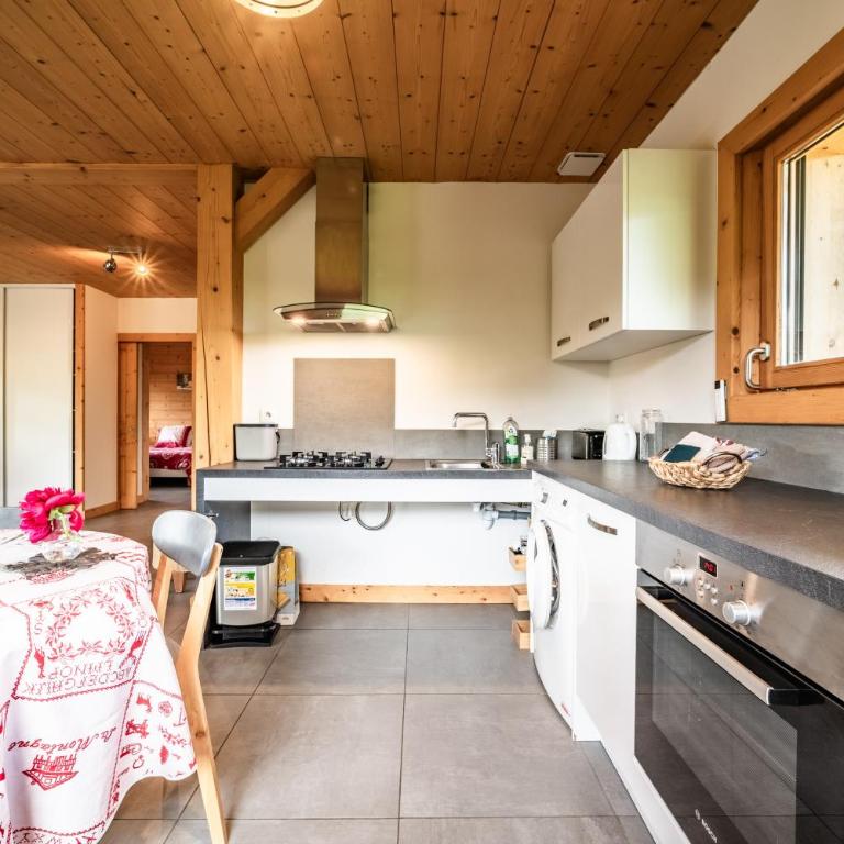 Les Gites Leyetaz - Chambre Quadruple avec Douche - 9