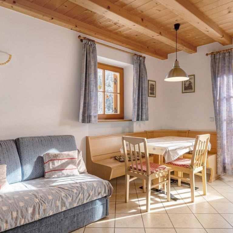 Heinzenhof Welschnofen - One-Bedroom Apartment with Garden View - 2