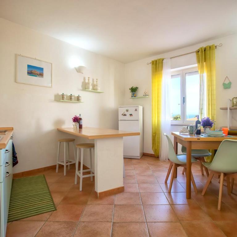 La Casa Al Mare - Appartamento Deluxe con 2 Camere da Letto e Balcone - 6