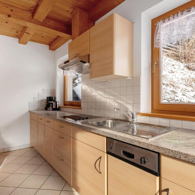 Heinzenhof Welschnofen - Two-Bedroom Deluxe Apartment with Garden View - 6