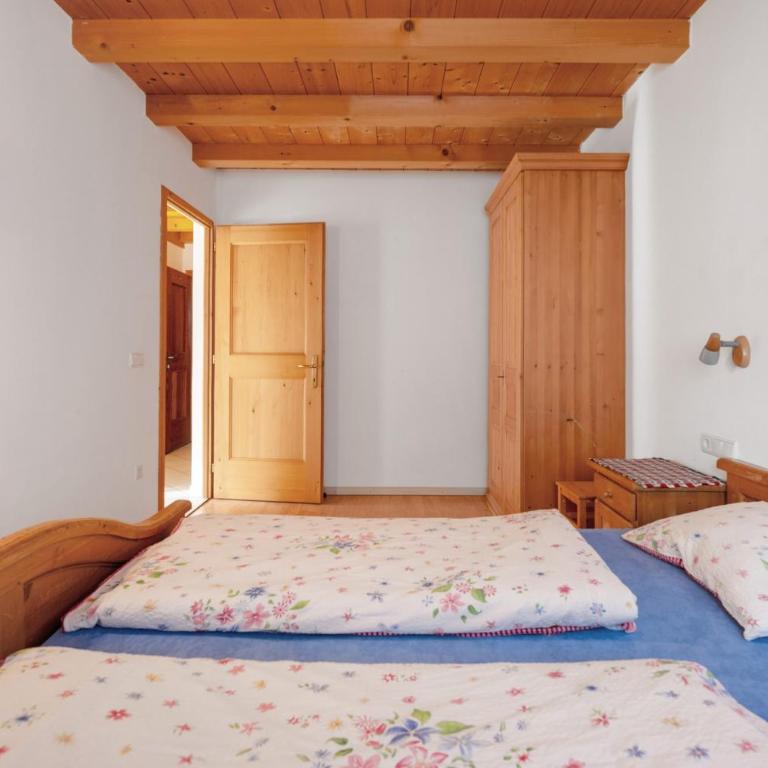 Heinzenhof Welschnofen - Two-Bedroom Deluxe Apartment with Garden View - 17