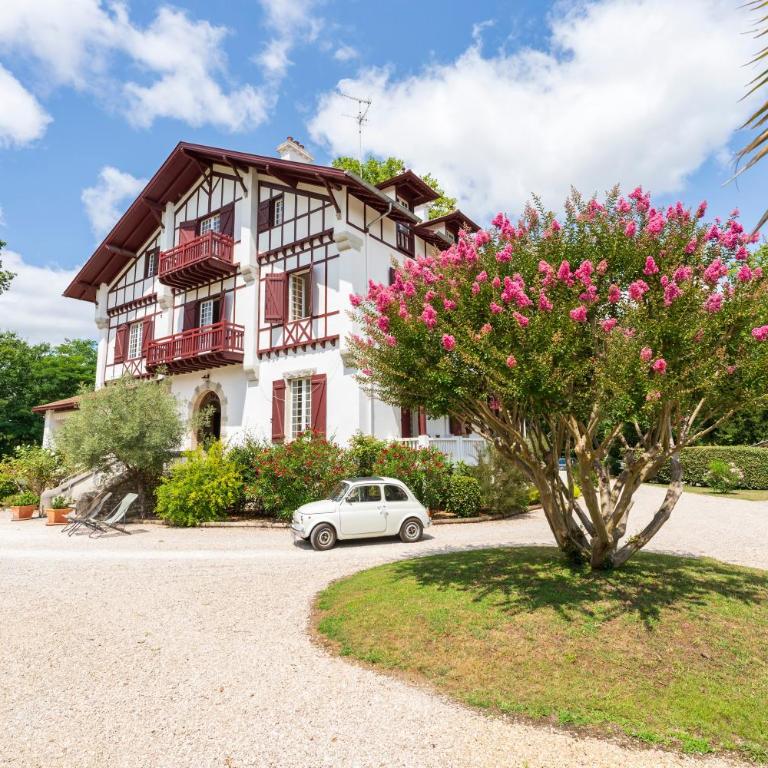 Villa d’Exception, Piscine, Parc - Maison de Vacances - 38