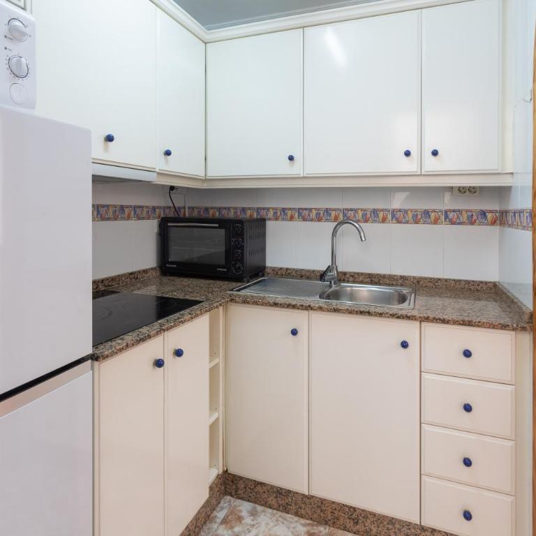 Apartment 50 meters from the beach - Apartamento Deluxe de 2 dormitorios con balcón - 7