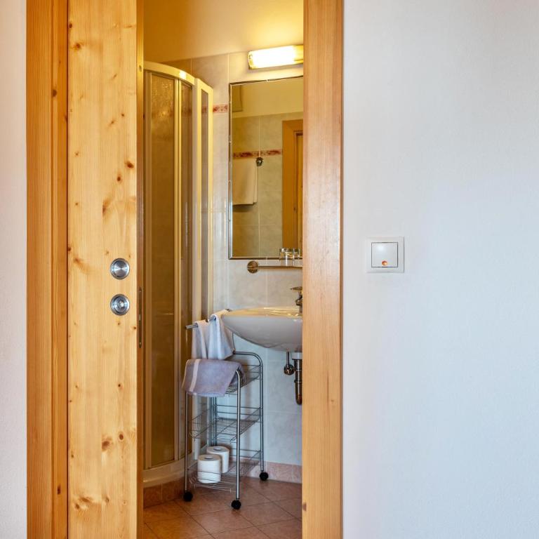 Haus Alpenblick Apt Edelweiß - Appartamento Deluxe con 2 Camere da Letto e Vista Giardino - 21