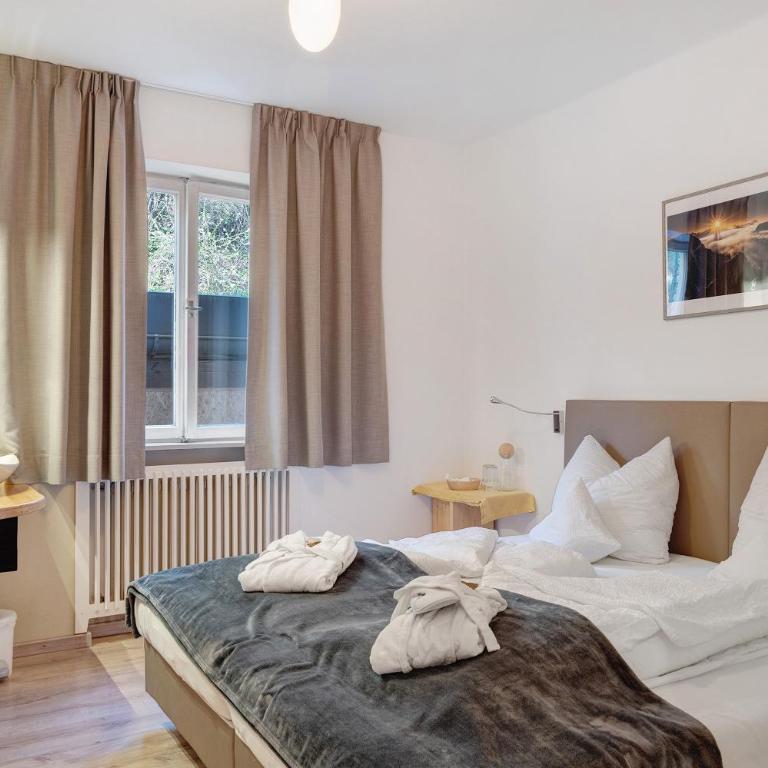 Haus Burger Vilpian - Doppelzimmer mit Bergblick - 3