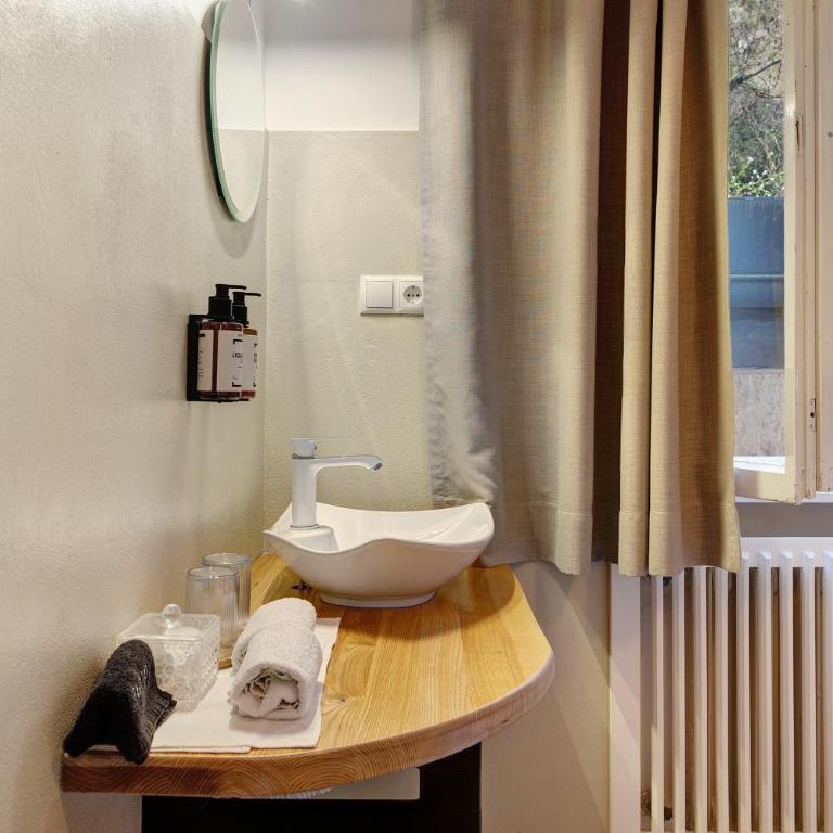 Haus Burger Vilpian - Doppelzimmer mit Bergblick - 7