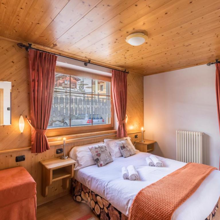 Sole - Casa Azzurra Piano Terra - Appartamento con 1 Camera da Letto e con Giardino - 1