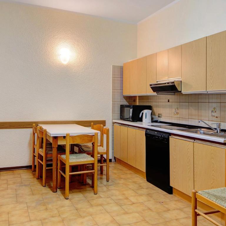 Baita Franz 3 Livigno - Appartamento Deluxe con 2 Camere da Letto e Vista Giardino - 11