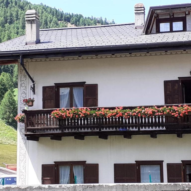 Baita Franz 3 Livigno - Appartamento Deluxe con 2 Camere da Letto e Vista Giardino - 33