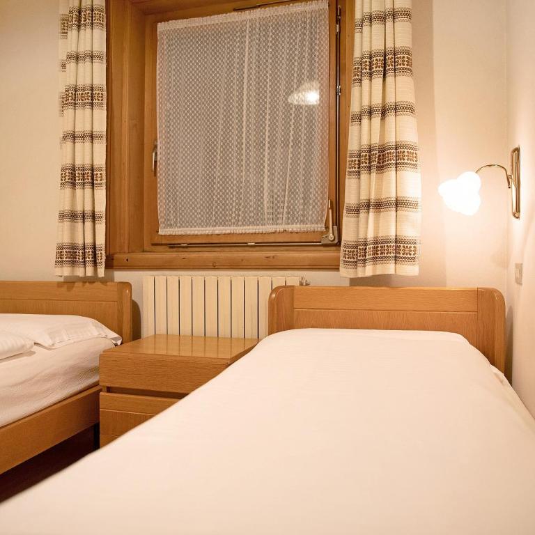 Baita Franz 3 Livigno - Appartamento Deluxe con 2 Camere da Letto e Vista Giardino - 19