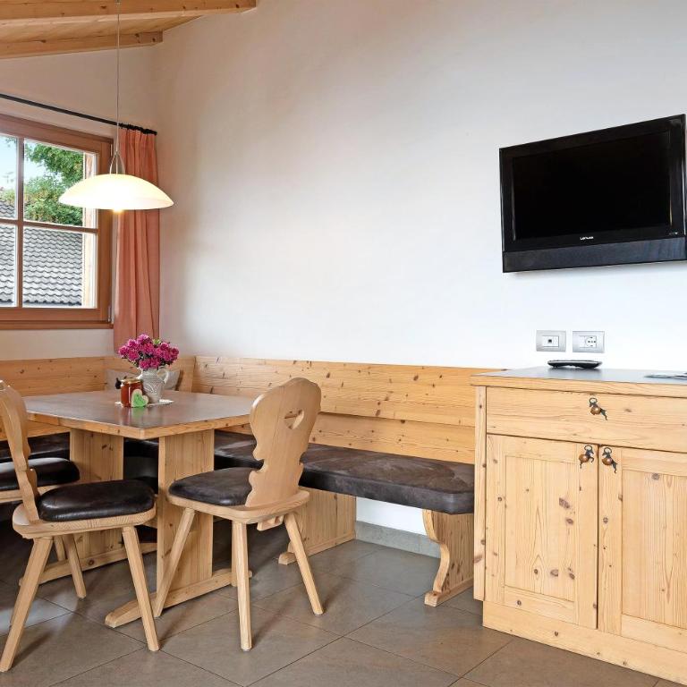 Vitalis Moarhof Natur Apartments - Two-Bedroom Deluxe Apartment with Garden View - 13