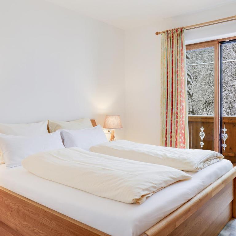 Ferienwohnung Geroldsee - Deluxe-Apartment mit 2 Schlafzimmern und Gartenblick - 11