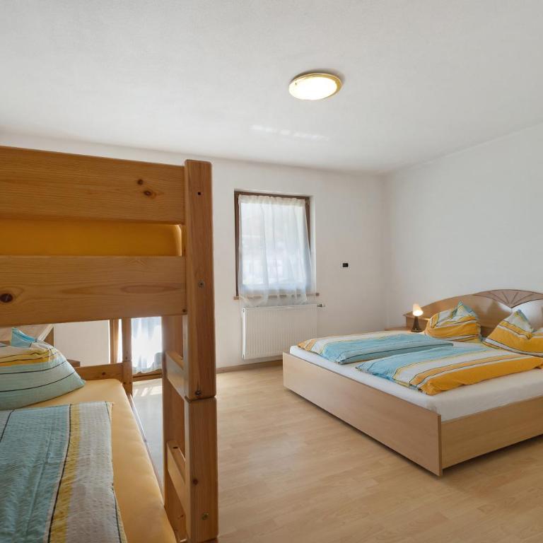 Pension Waldheim Rooms - Habitación Cuádruple con ducha - 2