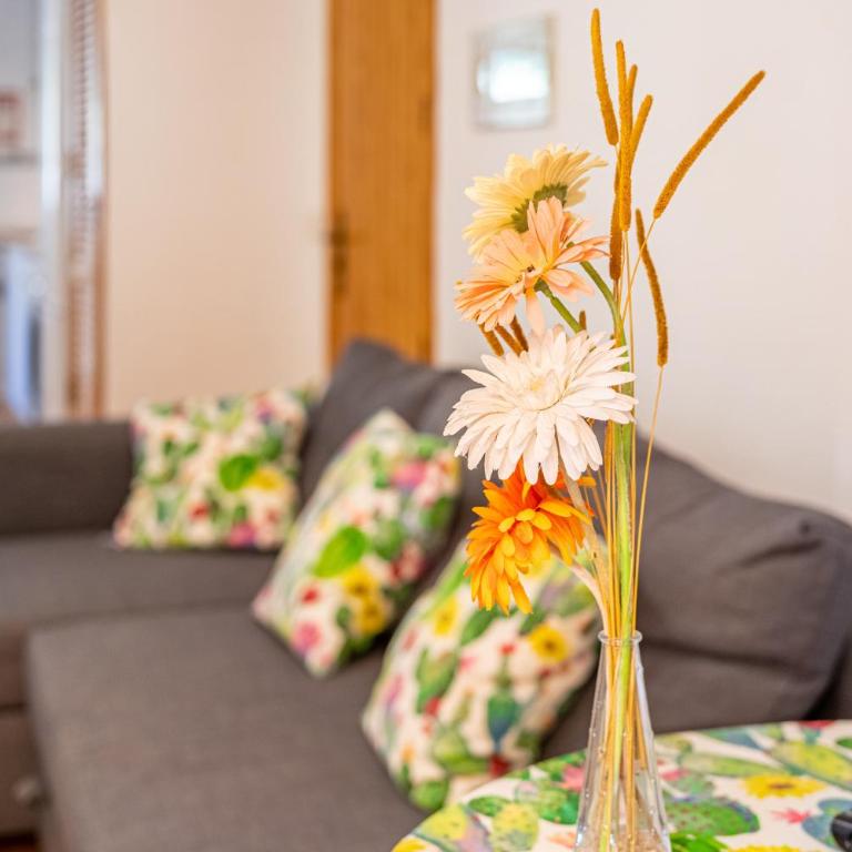 Santa Eulalia - Two-Bedroom Deluxe Apartment with Balcony - 7