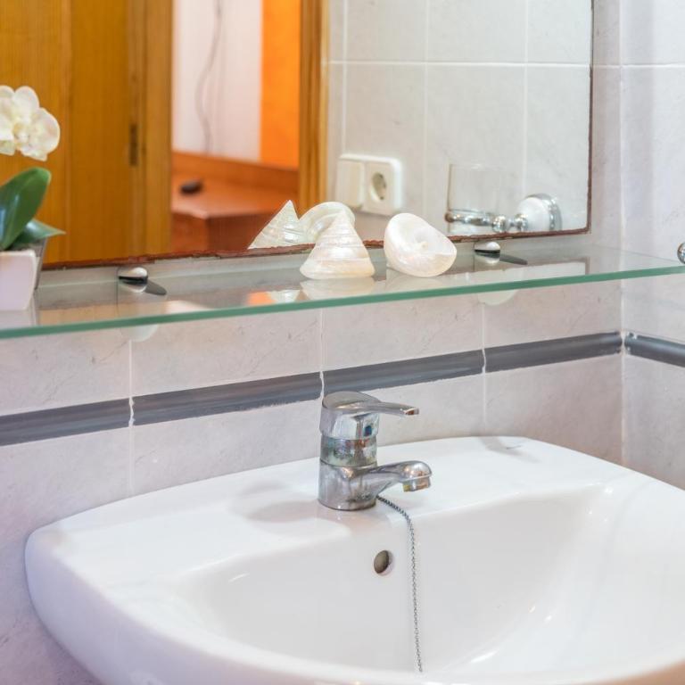 Santa Eulalia - Two-Bedroom Deluxe Apartment with Balcony - 16