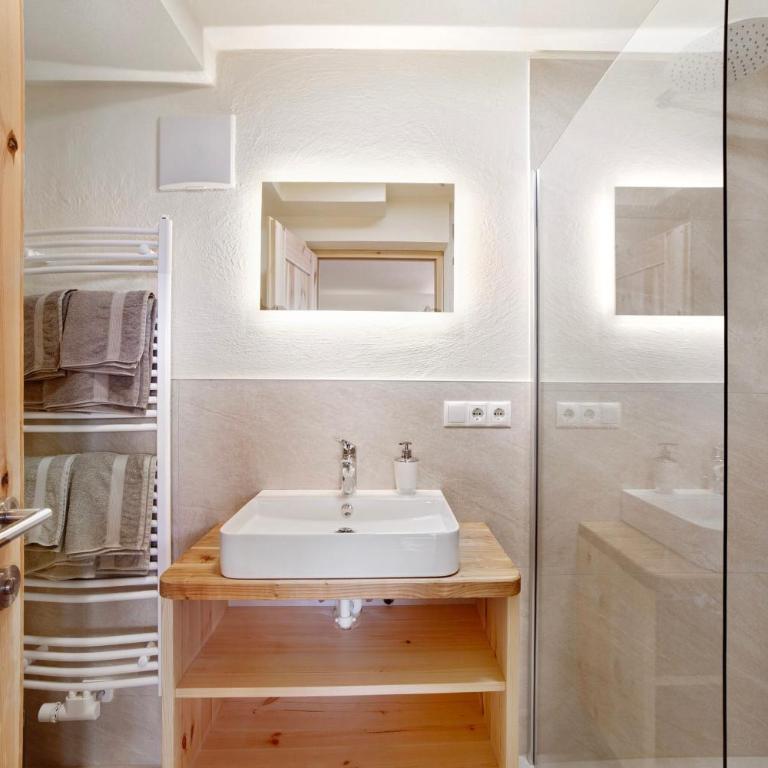 Hauserhof - Appartamento Deluxe con 2 Camere da Letto e Vista Giardino - 14