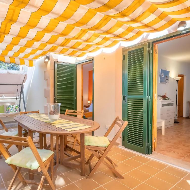 Santa Eulalia - Two-Bedroom Deluxe Apartment with Balcony - 2
