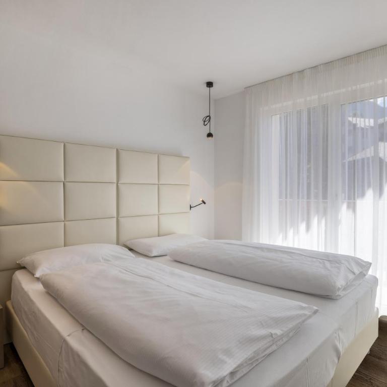 Apartment Set Residence Bun Ste - Appartamento Deluxe con 2 Camere da Letto e Vista Giardino - 4
