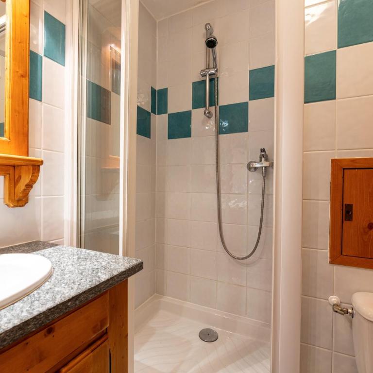 Appart. résidence pied des pistes - Deluxe Apartment mit Balkon und 2 Schlafzimmern - 23