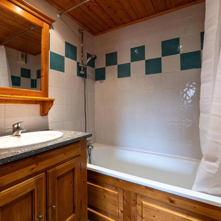 Appart. résidence pied des pistes - Deluxe Apartment mit Balkon und 2 Schlafzimmern - 24