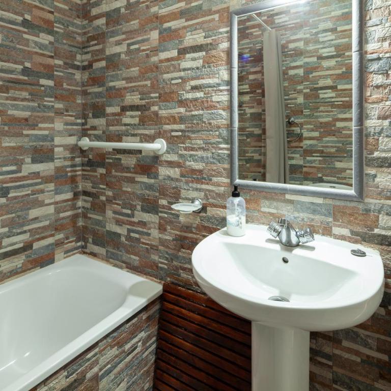 Bright spacious 1 bed apartment - Apartamento de 1 dormitorio con vistas al jardín - 14